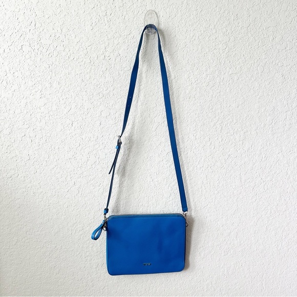 Tumi Prism Royal Blue Leather Tech iPad Mini Tablet Crossbody Bag - Picture 15 of 15